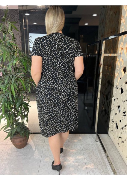 Siyah-Beyaz Desenli Kadın Büyük Beden Örme Elbise Bge53 fiyatları