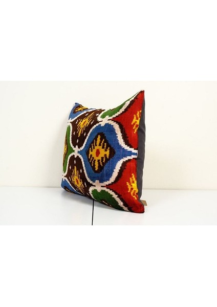 Renkli Geometric Desenli Kadife Ikat Yastık Kılıfı modelleri