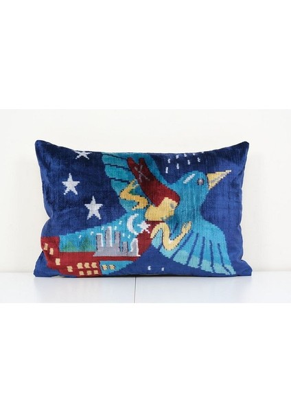 Mavi Renkli Insan Motifli Kadife Ikat Yastık Kılıfı