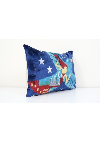 Mavi Renkli Insan Motifli Kadife Ikat Yastık Kılıfı fiyatları