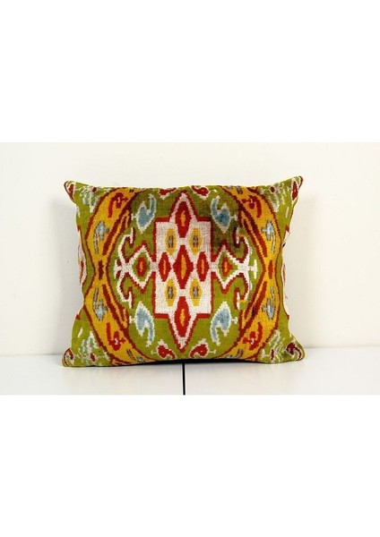 Yeşil Renkli Geometric Desenli Kadife Ikat Yastık Kılıfı