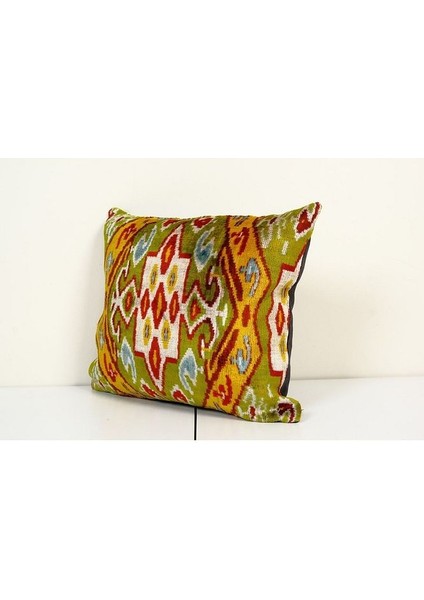 Yeşil Renkli Geometric Desenli Kadife Ikat Yastık Kılıfı modelleri