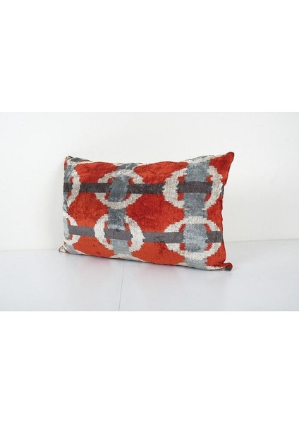 Kırmızı Renkli Geometric Desenli Kadife Ikat Yastık Kılıfı modelleri