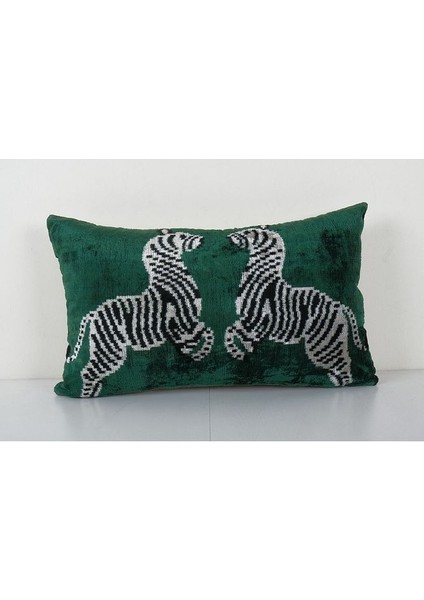 Yeşil Hayvan Motifli Kadife Ikat Yastık Kılıfı
