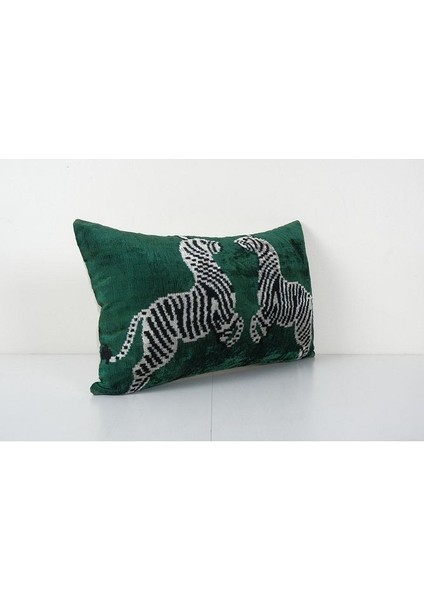 Yeşil Hayvan Motifli Kadife Ikat Yastık Kılıfı fiyatları