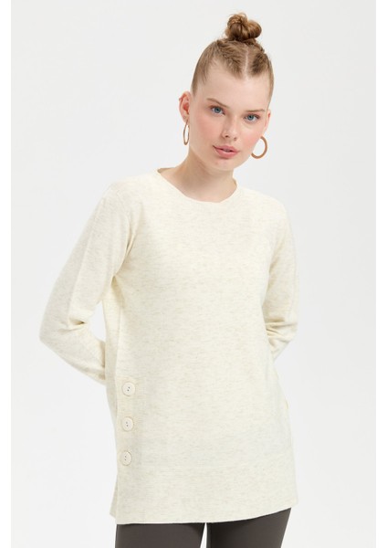 Kadın Sıfır Yaka Dikişsiz Yanları Düğmeli Simli Bluz Kemik