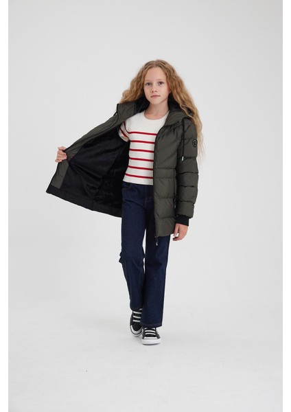 Yeşil Kız Çocuk Su ve Rüzgar Geçirmez Içi Kalın Kürklü Mont &kaban indirimleri