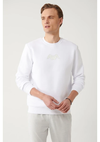 Erkek Beyaz Bisiklet Yaka 3 İplik Şardonlu Baskılı Sweatshirt A32Y1273