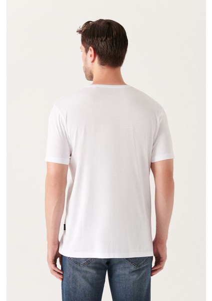 Erkek Beyaz Soft Touch Bisiklet Yaka Pamuklu Basic T-Shirt E001171 indirimleri