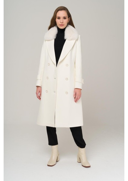 Yakası Çıkabilir Kürklü Kruvaze Ara Boy Kaşmir Kaban Ekru 3987-TK