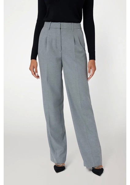 Kadın Relaxed Fit Pantolon