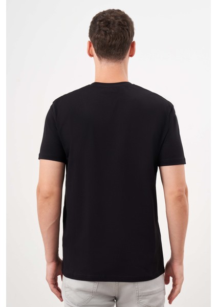 Erkek Siyah Trend Süprem Baskılı Bisiklet Yaka Dynamic Fit T-Shirt fırsatları