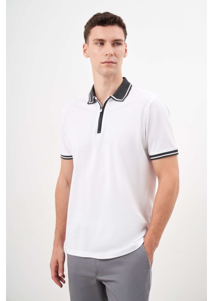 Erkek Beyaz Trend Polo Yaka Dynamic Fit T-Shirt fiyatları