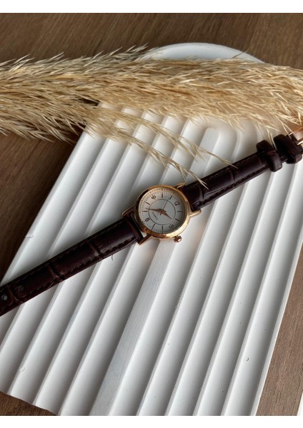 Bs Stıll Vintage Kadın Kol Saati Retro Quartz Deri Kordon 1 Adet indirimleri