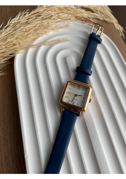 Bs Stıll Vintage Kadın Kol Saati Retro Quartz Deri Kordon 1 Adet