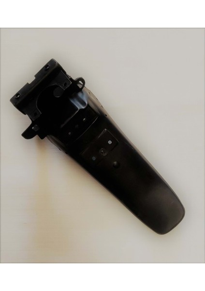 Cub Arka Camurluk Kuyrugu