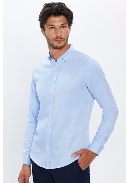Erkek Slim Fit Dar Kesim Uzun Kollu Pamuklu Kolay Ütü Mavi Düğmeli Yaka Gömlek