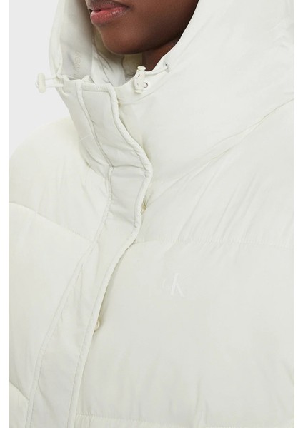 Regular Fit Kapüşonlu Mont J20J224112YBI Kadın Mont J20J224112 Ybı fırsatları