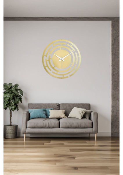 Modern altın renkli 40x40 cm metal duvar saati, sessiz mekanizmalı ve şık tasarım modelleri