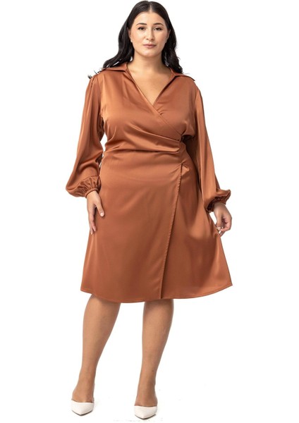 Büyük Beden Derin V Yaka Beli Yandan Drapeli Saten Tarçın Elbise