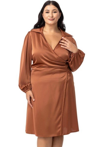 Büyük Beden Derin V Yaka Beli Yandan Drapeli Saten Tarçın Elbise fiyatları