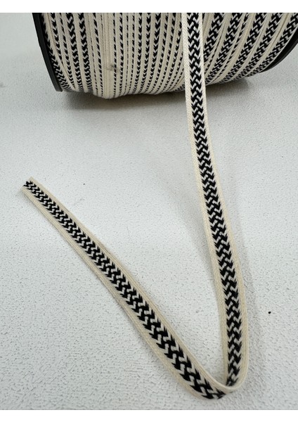1.5 cm Tres Desenli Şerit-5 Metre- (Ekru-Siyah)