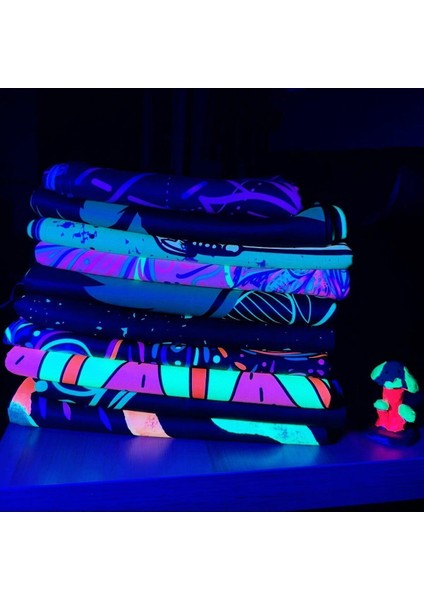 Parlayan Neon Duvar Örtüsü, UV Aktif Renkli Kare Boyut: 140x140 indirimleri