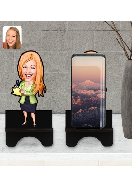 Kişiye Özel Kadın Asistan Karikatürlü Ahşap Biblo Telefon Standı-2