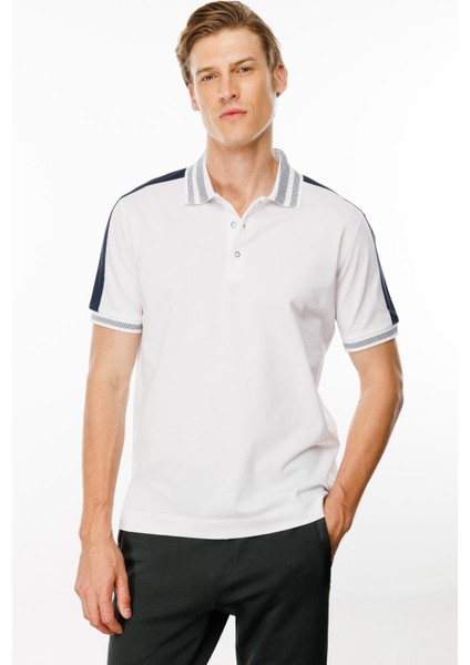 Erkek Polo Yaka Omuzu Şeritli T-Shirt Beyaz modelleri