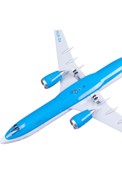 1/85 Ölçekli Pobeda Airlines Boeing 737 Model Uçak