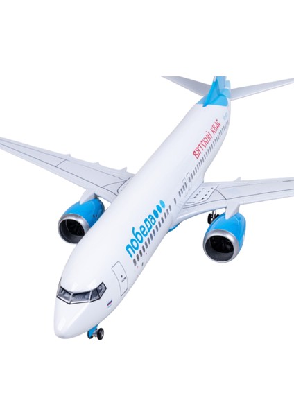 1/85 Ölçekli Pobeda Airlines Boeing 737 Model Uçak