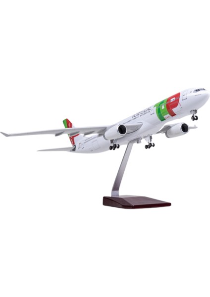 1/135 Ölçekli Tap Air Portugal Airbus A330 Model Uçak