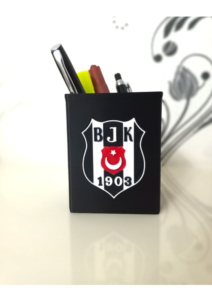 Poyraz Bioplast Beşiktaş Logo Kabartmalı Masaüstü Kalemlik