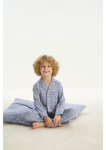 Erkek Çocuk Uzun Kol Önden Düğmeli Mavi Pijama Takım C8T4N7O8 fiyatları