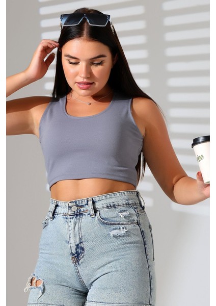 Kadın Askılı Örme Crop Bluz