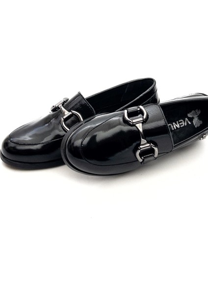 2455201K Kadın Deri Tokalı Loafer Ayakkabı