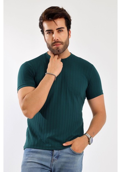 Erkek Jakarlı Çizgi Kabartmalı T-Shirt