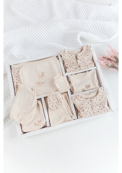 Çiçek Desenli 10'Lu Kız Bebek Hastane Çıkışı Bebek Takımı