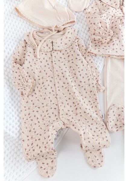 Çiçek Desenli 10'Lu Kız Bebek Hastane Çıkışı Bebek Takımı modelleri