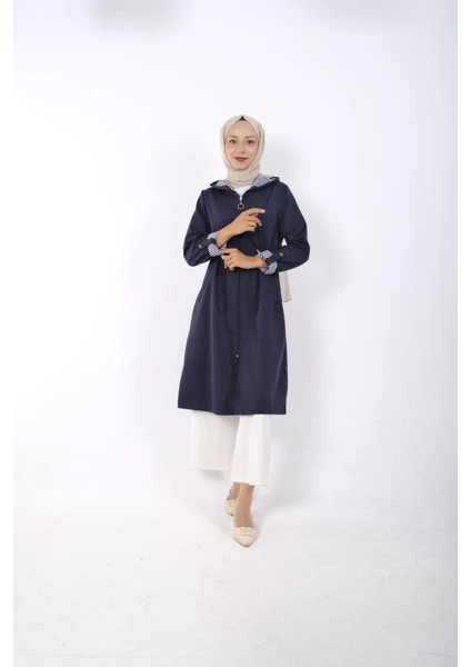 Kadın Beli Lastik Detaylı Fermuarlı Kapüşonlu Trençkot fırsatları