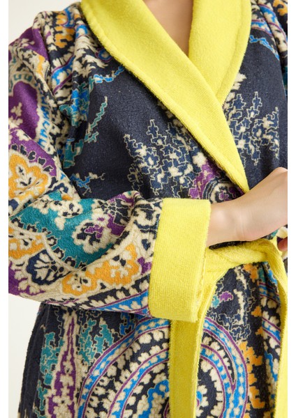 Desenli Baskılı Bornoz indirimleri