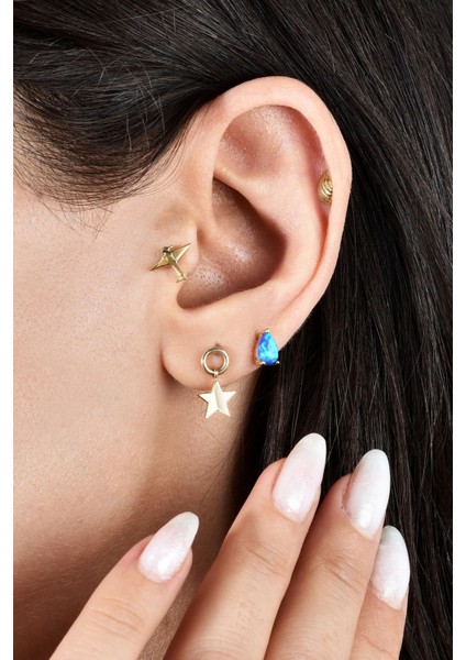 Sallantılı Yıldız Altın Piercing