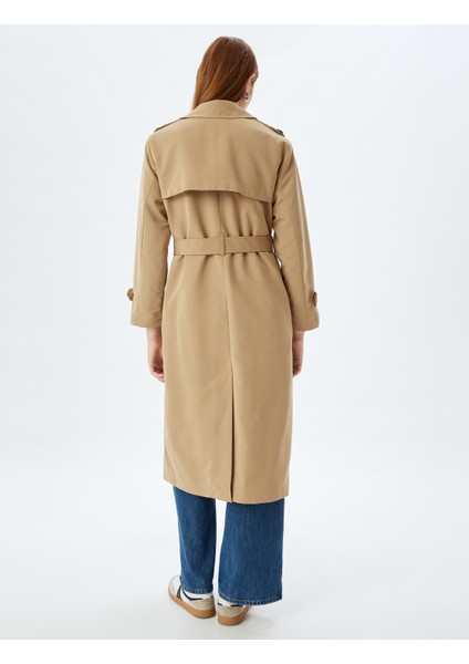 Trençkot Kruvaze Ters Yaka Cepli Kuşak Detaylı Düğmeli fırsatları