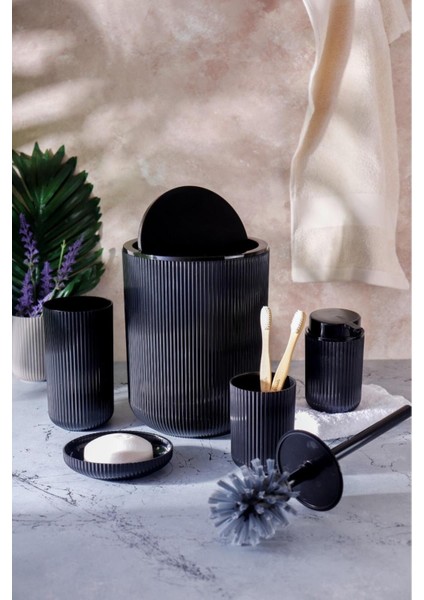 Siyah Pro 5 Parça Banyo Takımı, şık ve kullanışlı set. fiyatları