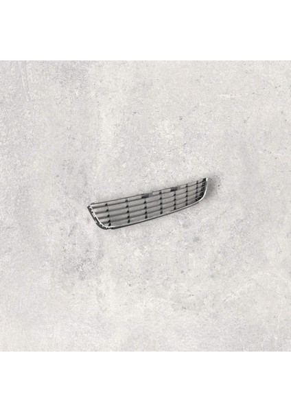 5K0853677 Tampon Izgarası Orta Krom - Golf 6