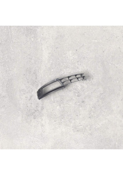 4F0807682N Sis Far Izgarası SAĞ - Audı A6 2009-2011