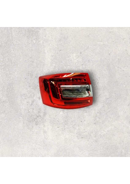 5E5945111B Stop Lambası SOL Led - Octavıa 2018-2021