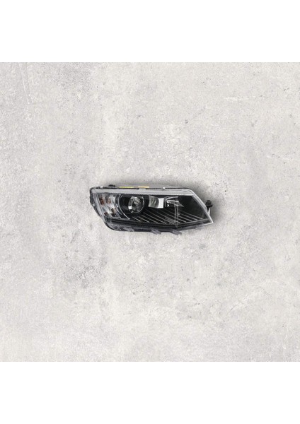 5E1941018A Far Komple SAĞ Xenon & Led 5E1941018 Yerine - Octavıa 2013-2017