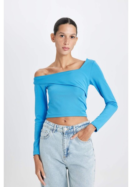 Fitted Vücuda Oturan Omzu Açık Uzun Kollu Tişört D5155AX24AU fırsatları