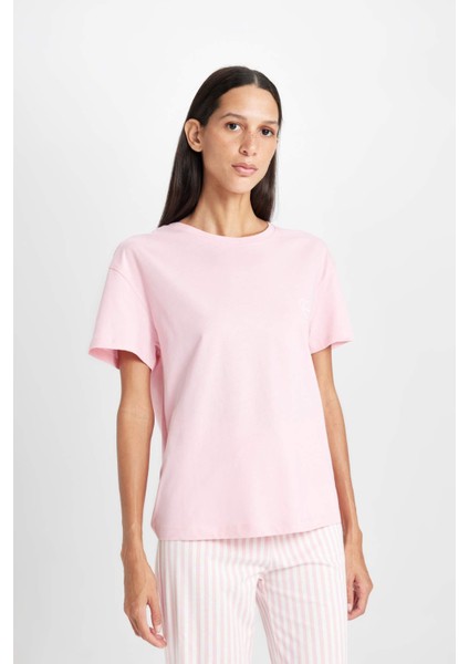 Kadın Fall in Love Regular Fit Bisiklet Yaka Basic Kısa Kollu Üst Alt Pijama Takımı D7540AX24AU
